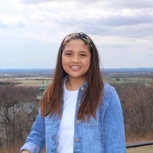 Meet your Posher, Angelique